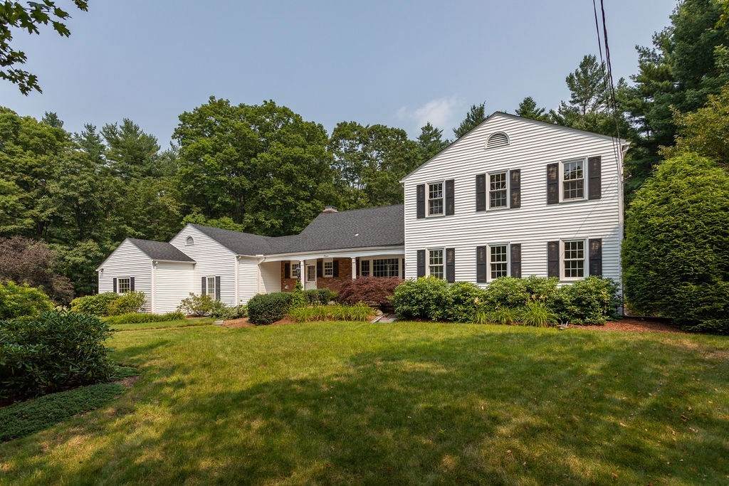 9 Townsend Cir - Photo 1