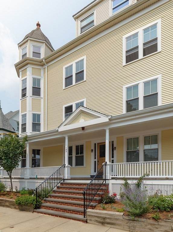 185 Davis Ave - Photo 1