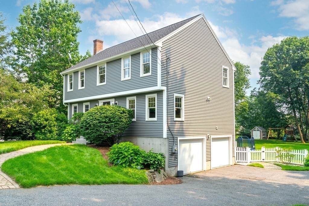 7 Municipal Dr - Photo 1