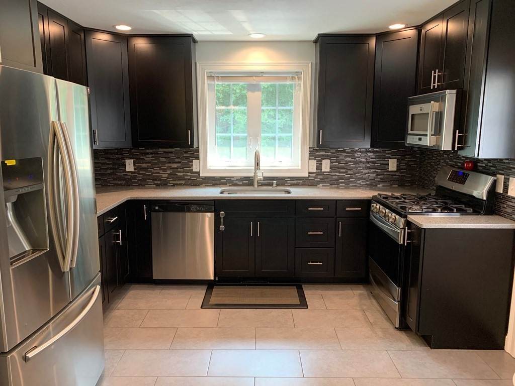 22 Bartlett Ave - Photo 1