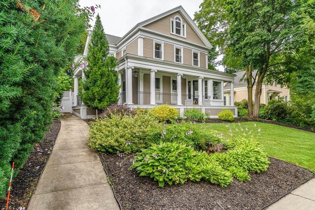 38 Salem St - Photo 1