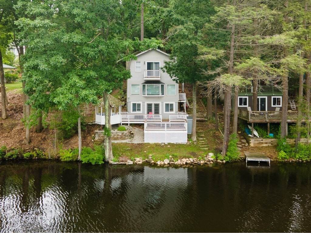 203 Sunset Dr - Photo 1