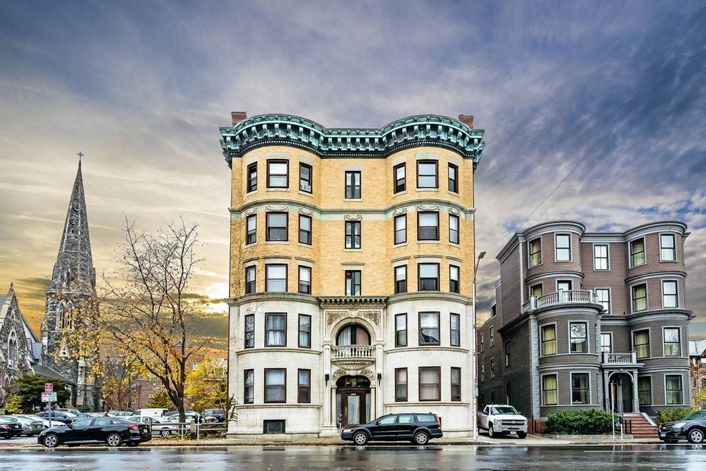 1137 Massachusetts Ave - Photo 1