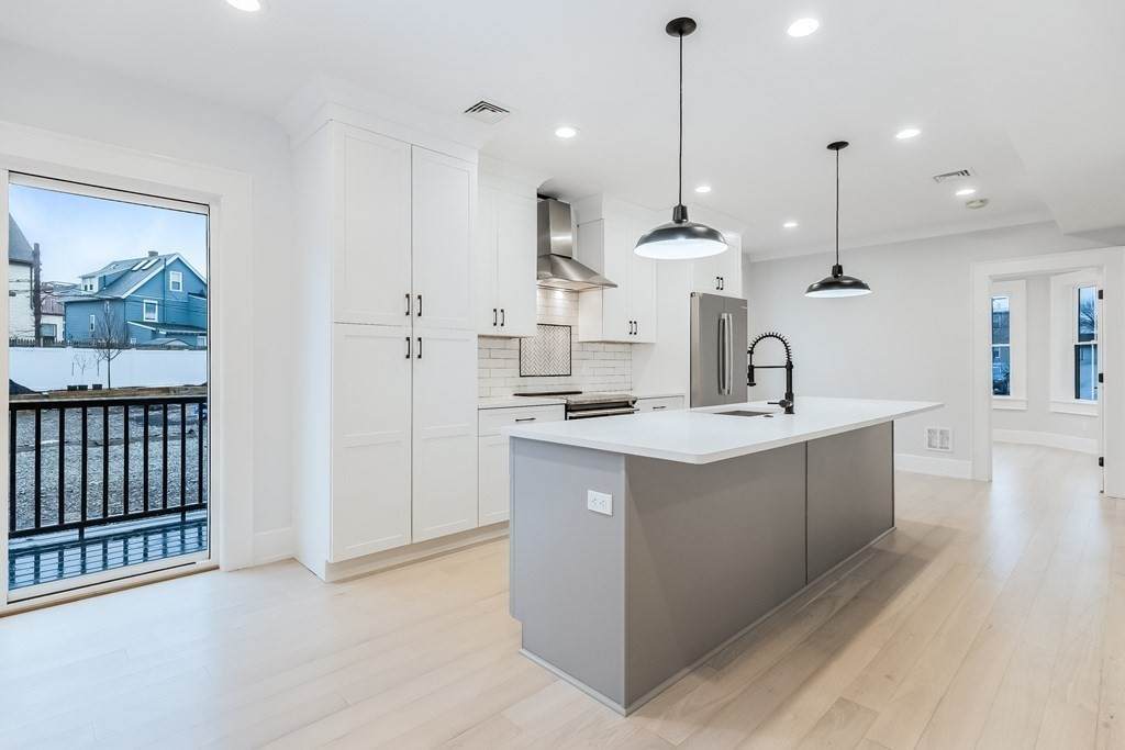 13 Mckone Street - Photo 1