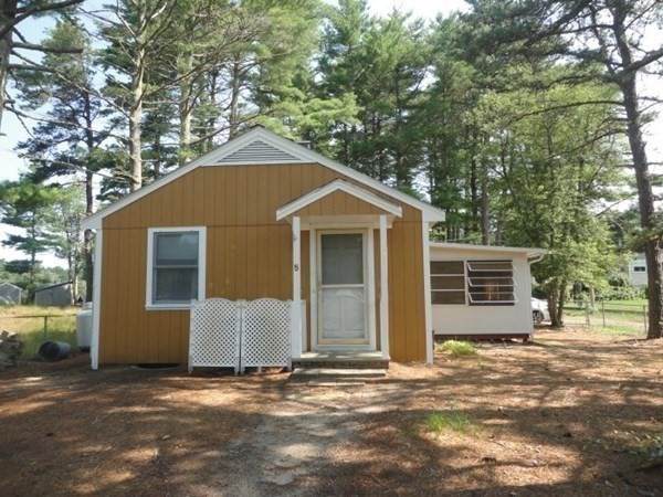 5 Diane Ave - Photo 1