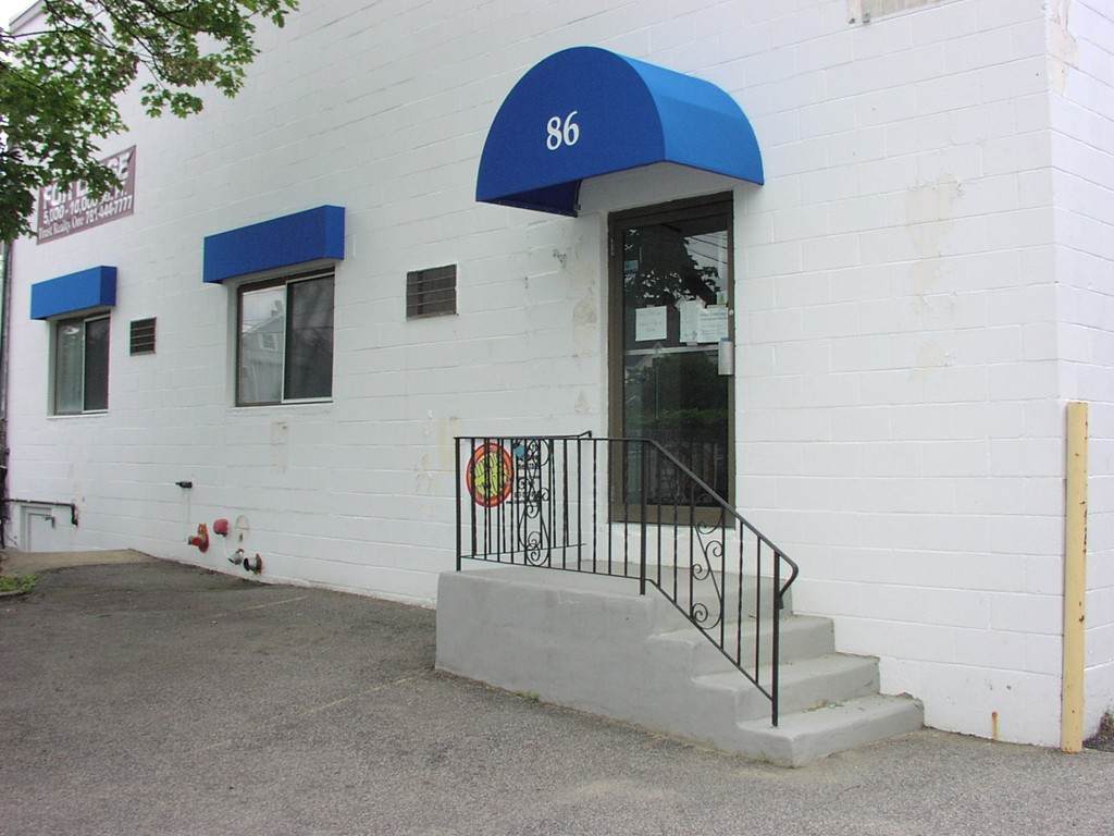 86 Los Angeles St - Photo 1