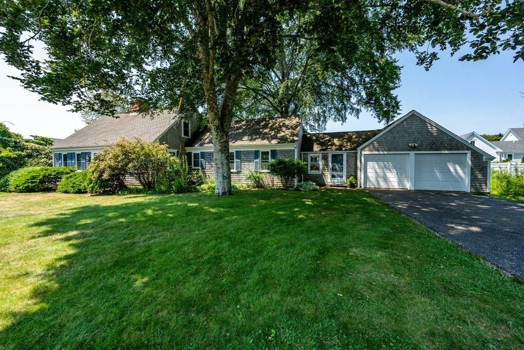 32 Freeman - Photo 1