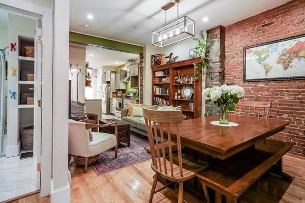 53 Broadway - Photo 1