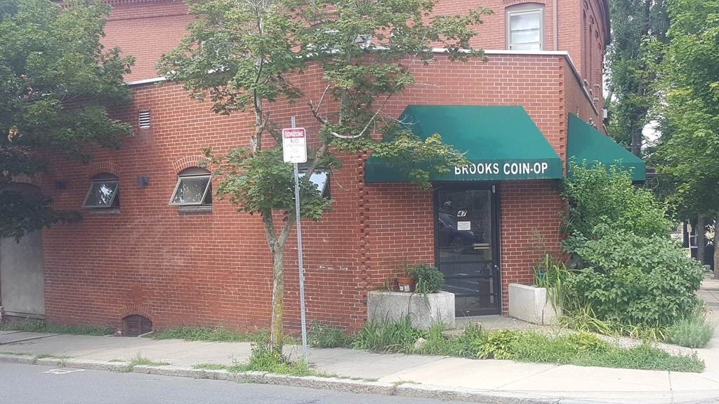 47 Brooks Street - Photo 1
