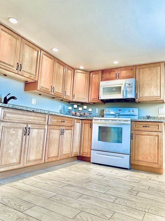 96 Savage St - Photo 1