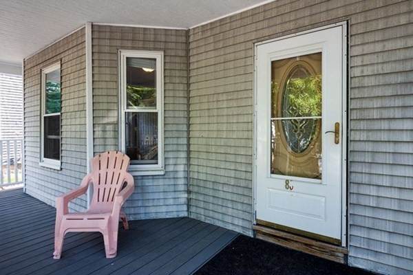 88 Maple St - Photo 1