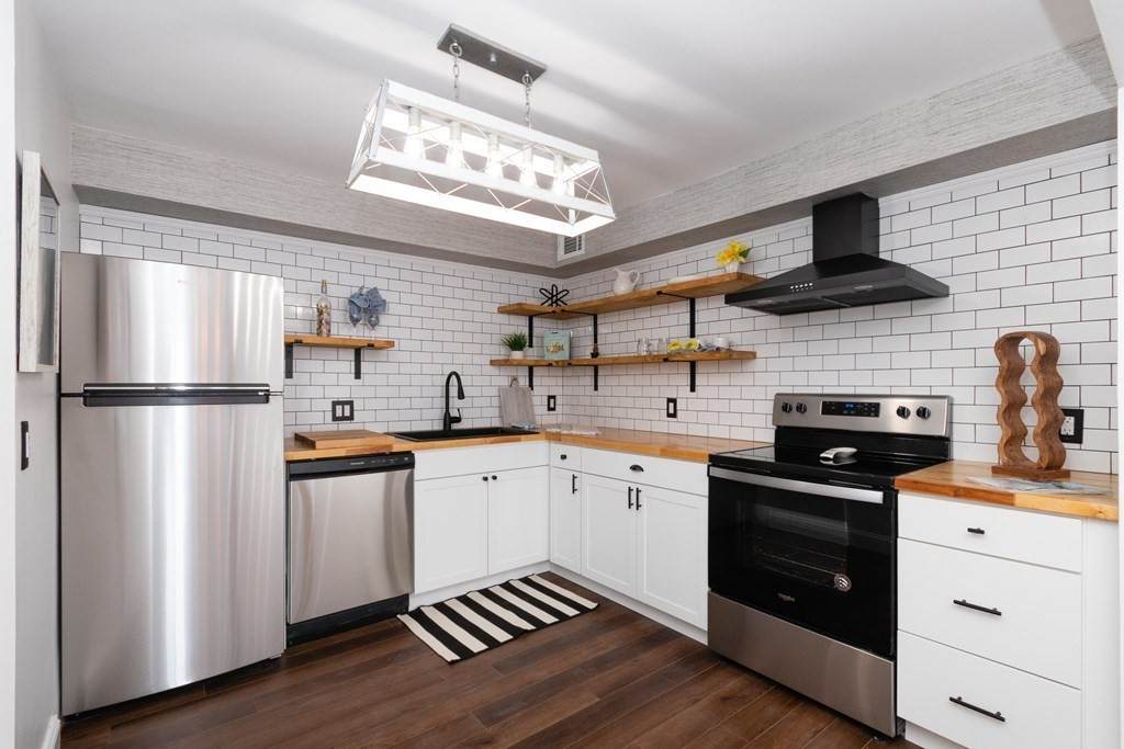 376 Ocean Avenue - Photo 1