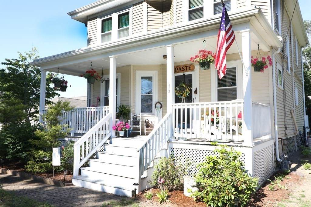522 Manley St - Photo 1
