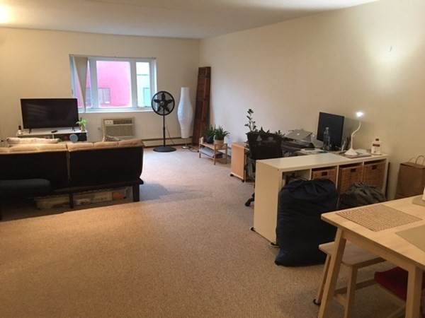 278 Beacon - Photo 1