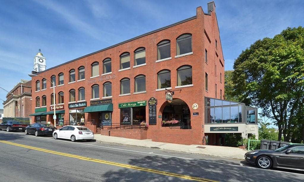 8-22 Main Street Ext - Photo 1