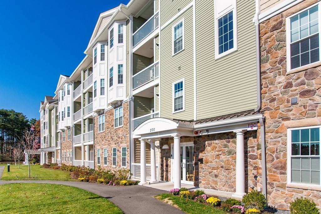 250 Martins Landing - Photo 1