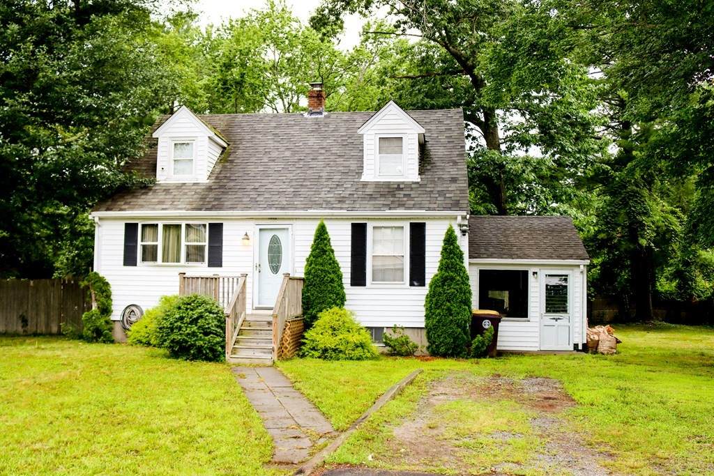 1639 Main St - Photo 1