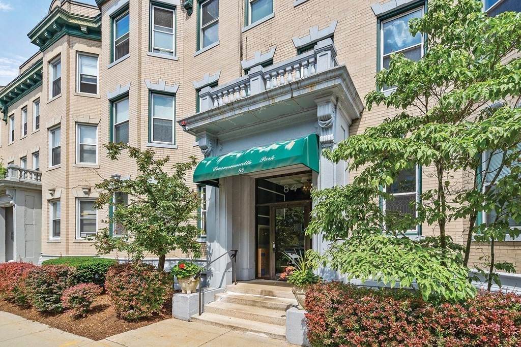 84 Gordon St - Photo 1