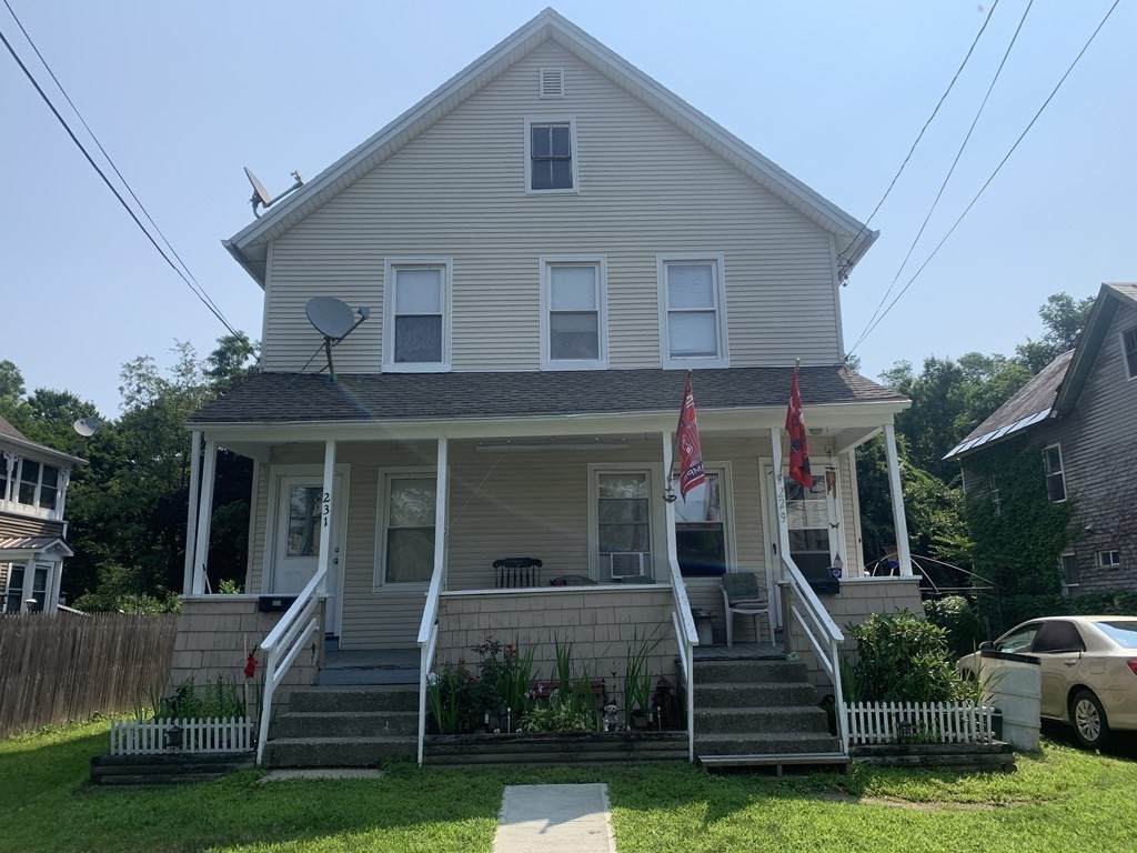 229-231 Chapman - Photo 1