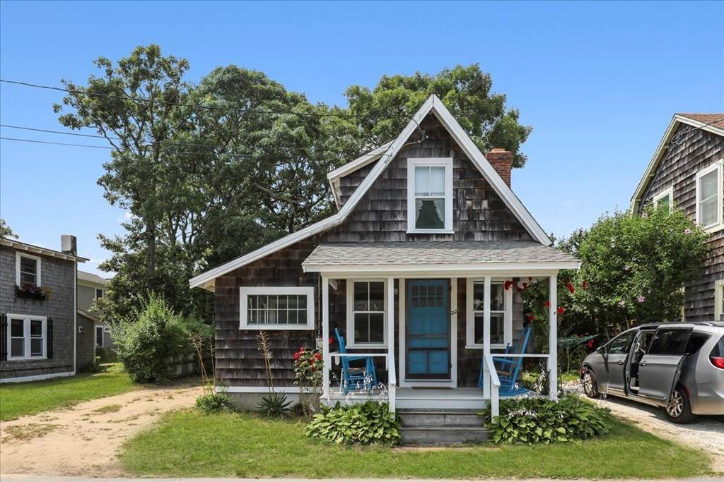 22 Ocean Ave - Photo 1