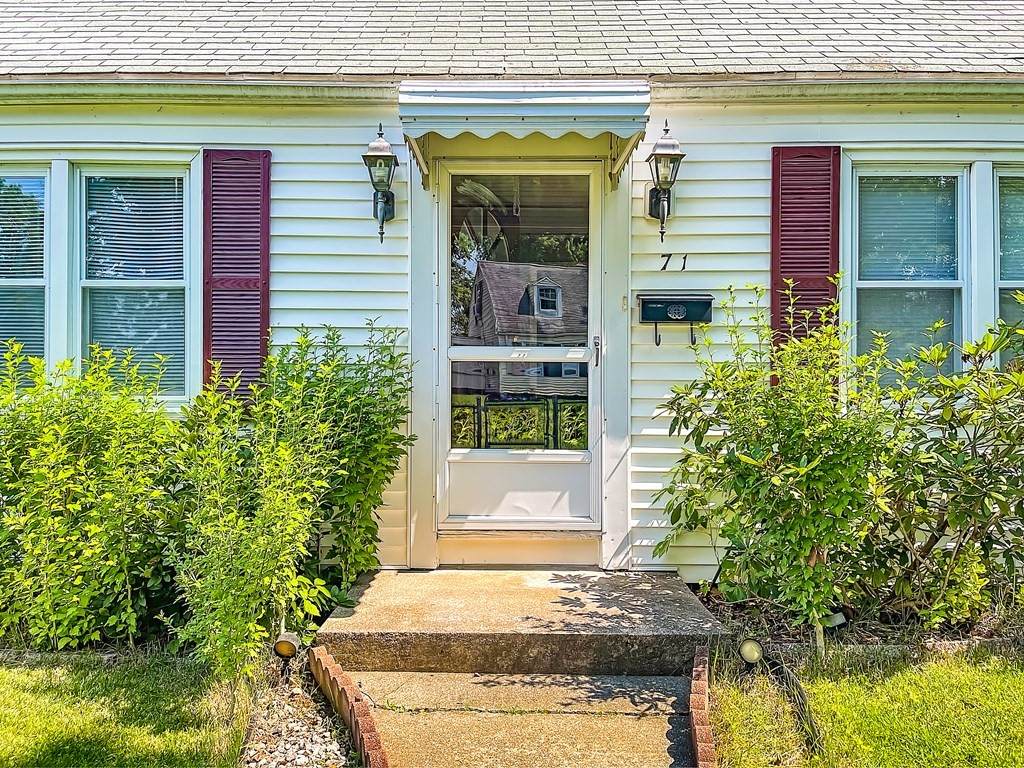 71 Arden St - Photo 1