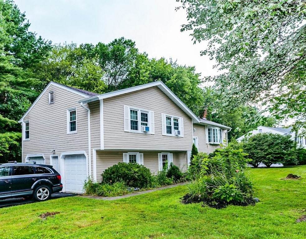 30 Overlook Drive - Photo 1