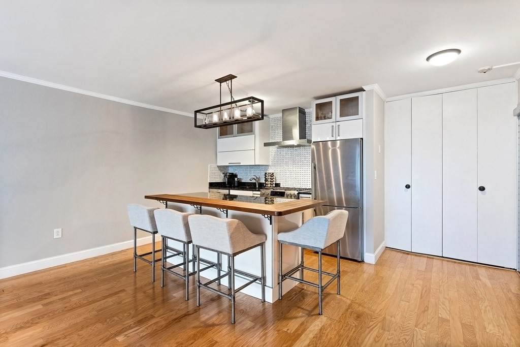 8 Whittier Pl - Photo 1