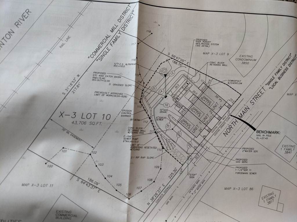 3820 N Main St - Photo 1
