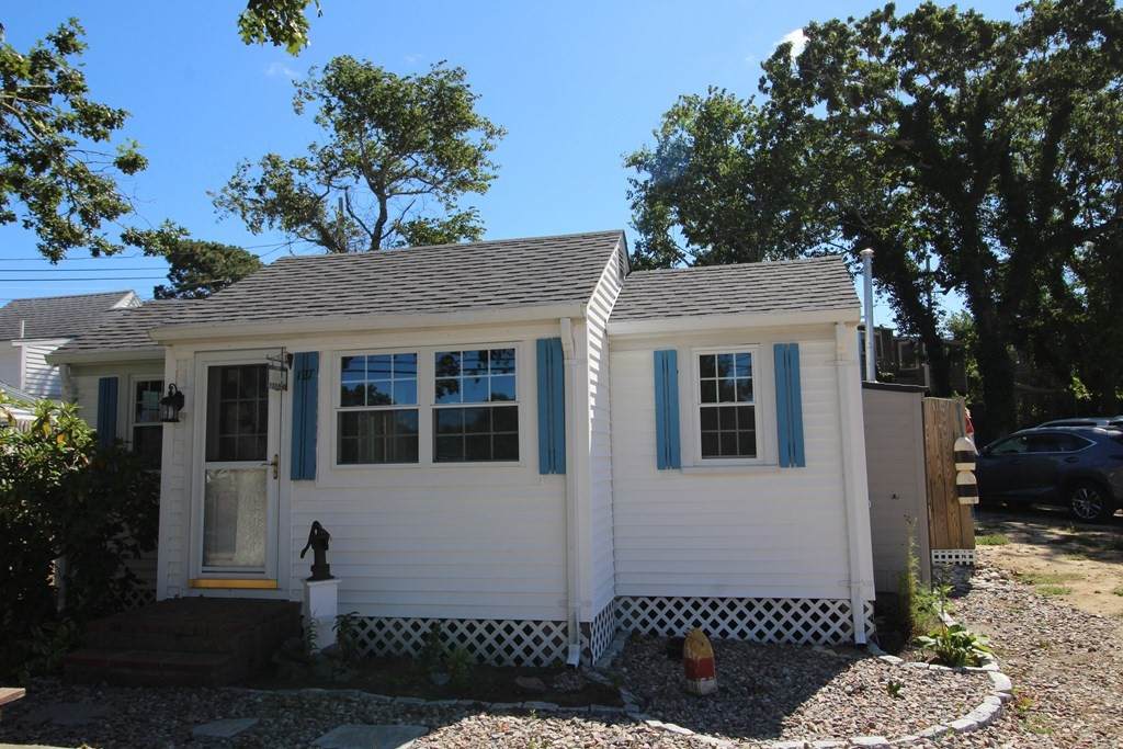 241 Old Wharf Rd - Photo 1