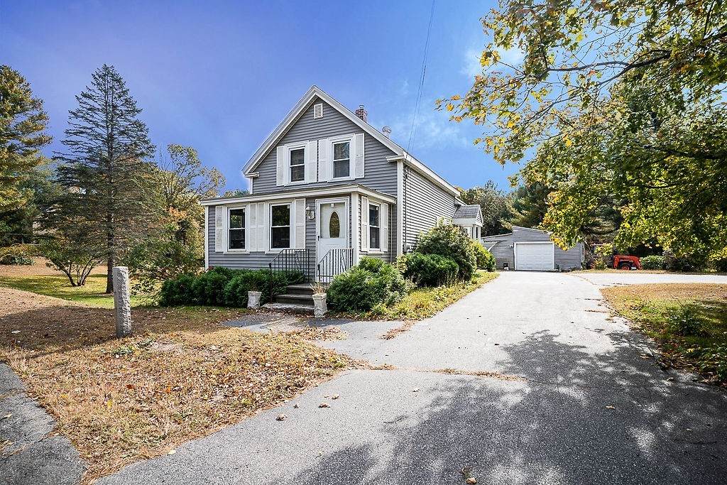 833 Salem St - Photo 1