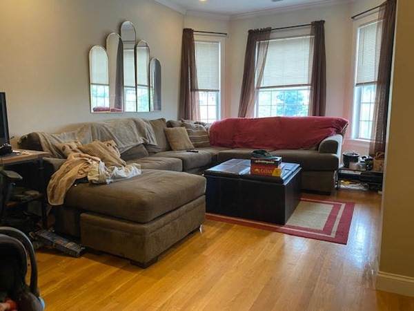 441 Bunker Hill St - Photo 1