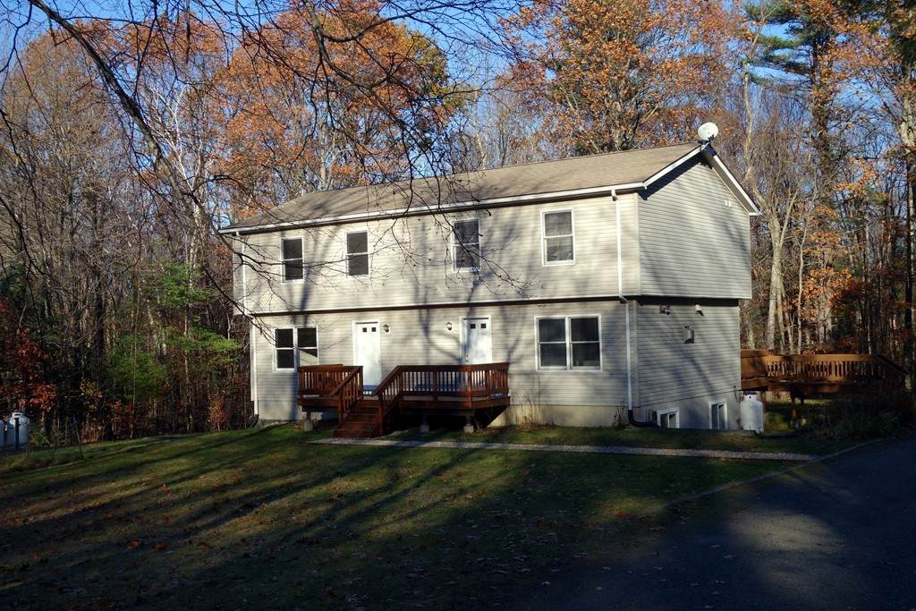 273-275 Wendell Rd - Photo 1