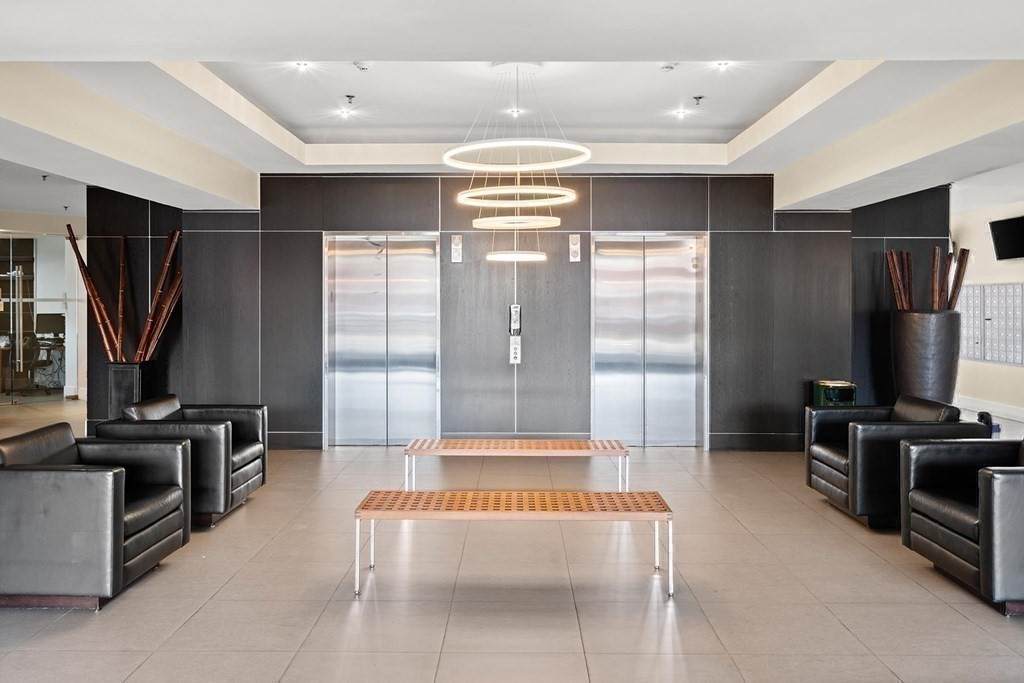 15 N Beacon St - Photo 1