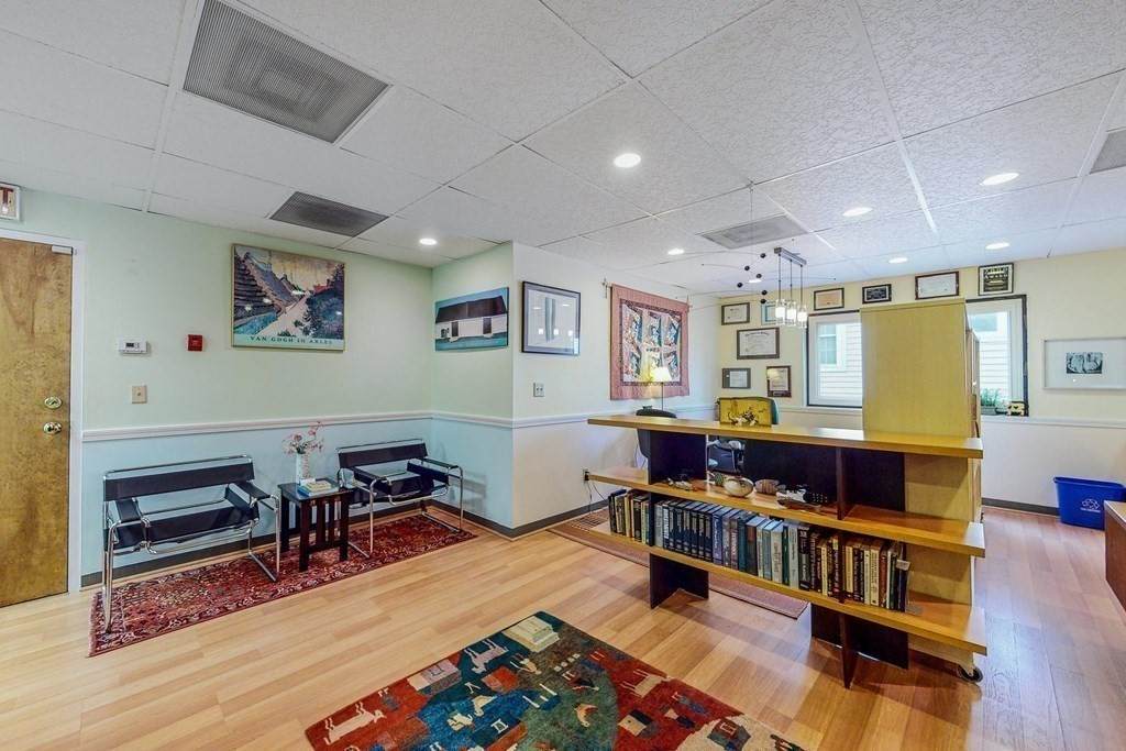 2285 Massachusetts Avenue - Photo 1