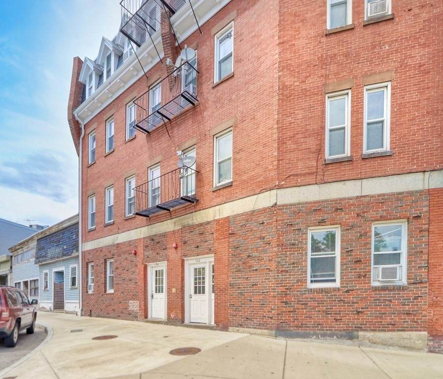 130 Emerson St - Photo 1