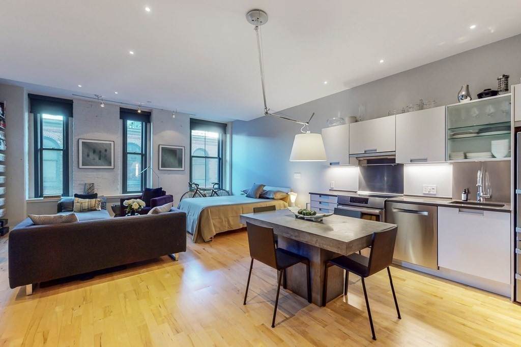 346 Congress St - Photo 1