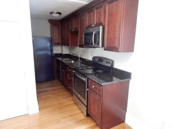 9 Seven Pines Ave - Photo 1