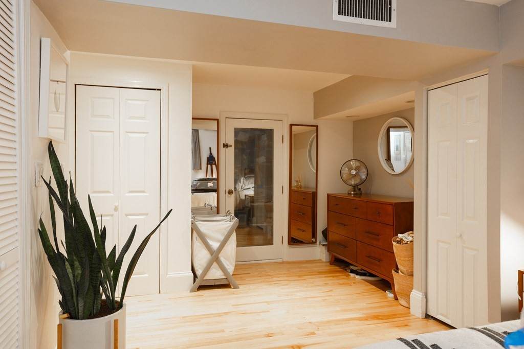 301 Shawmut - Photo 1