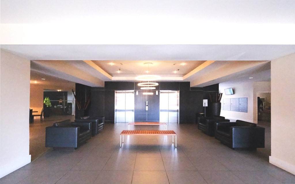 15 N Beacon Street - Photo 1