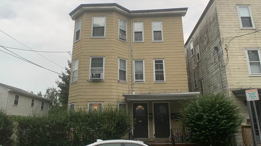 103 Leyden St - Photo 1