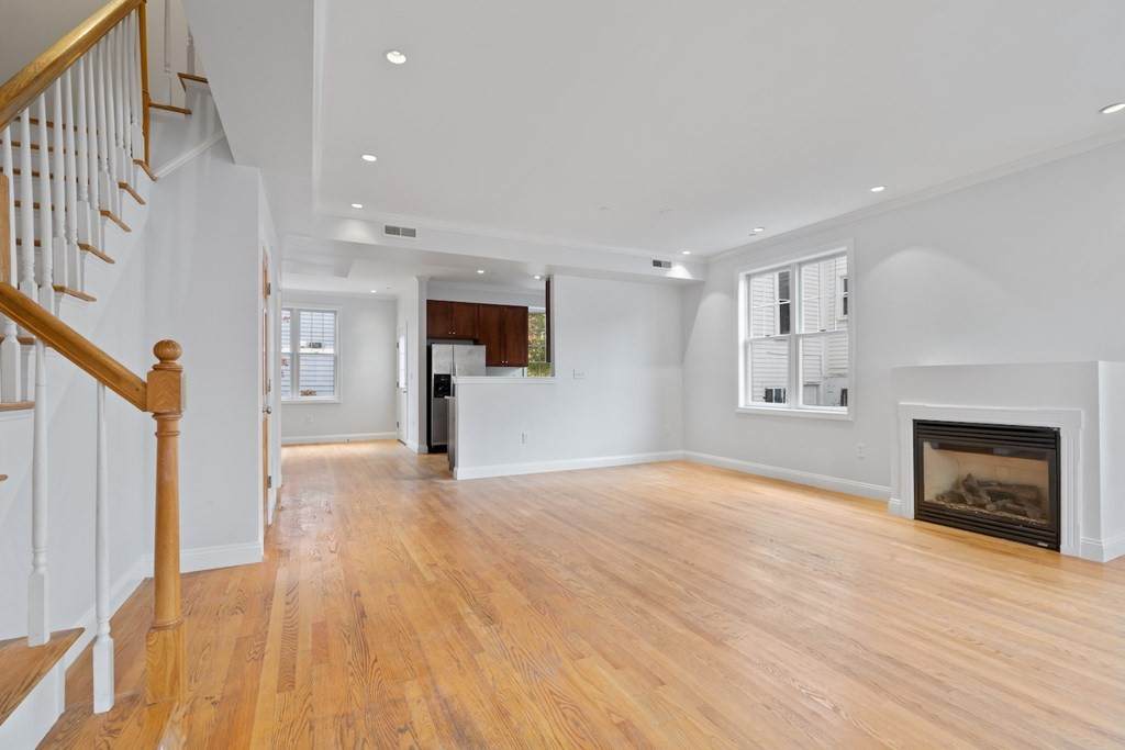 42 Highland St - Photo 1