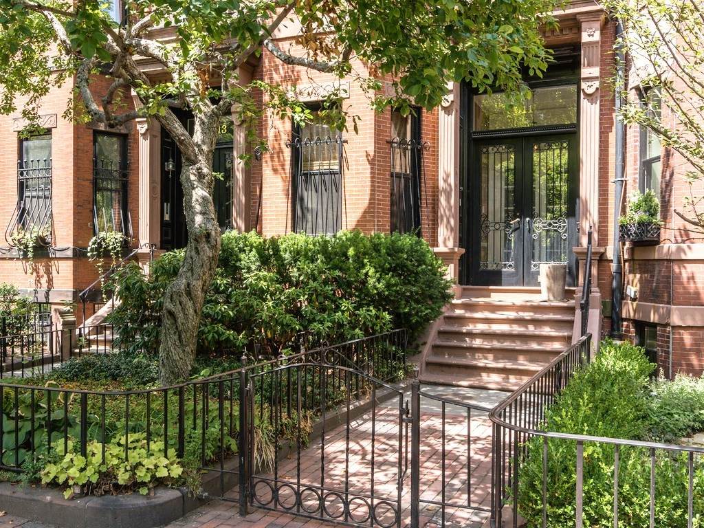 311 Marlborough St - Photo 1