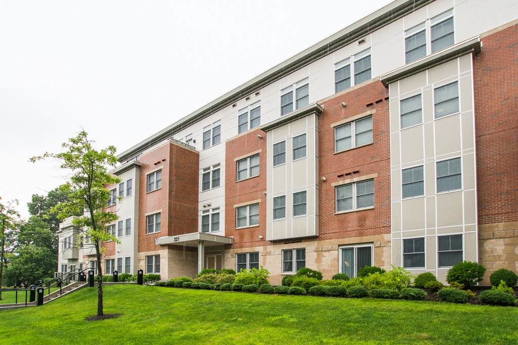 321 Hammond Pond Parkway - Photo 1
