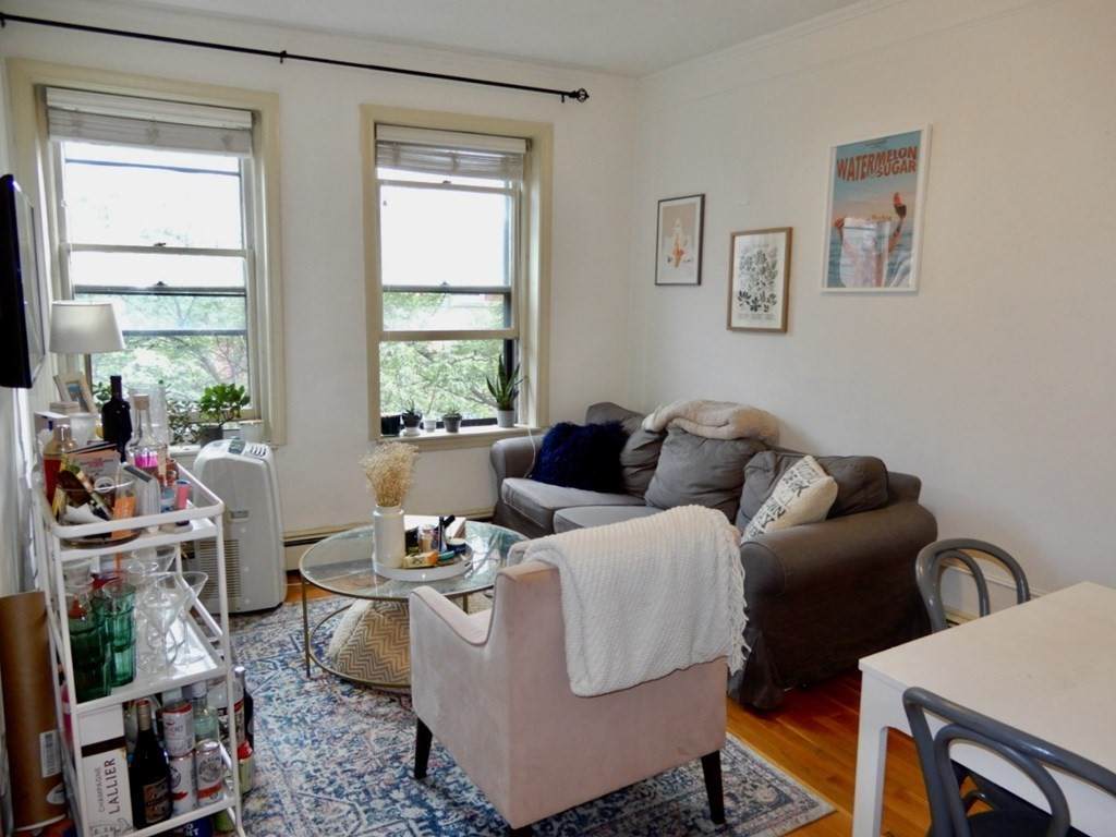 67 Phillips St - Photo 1