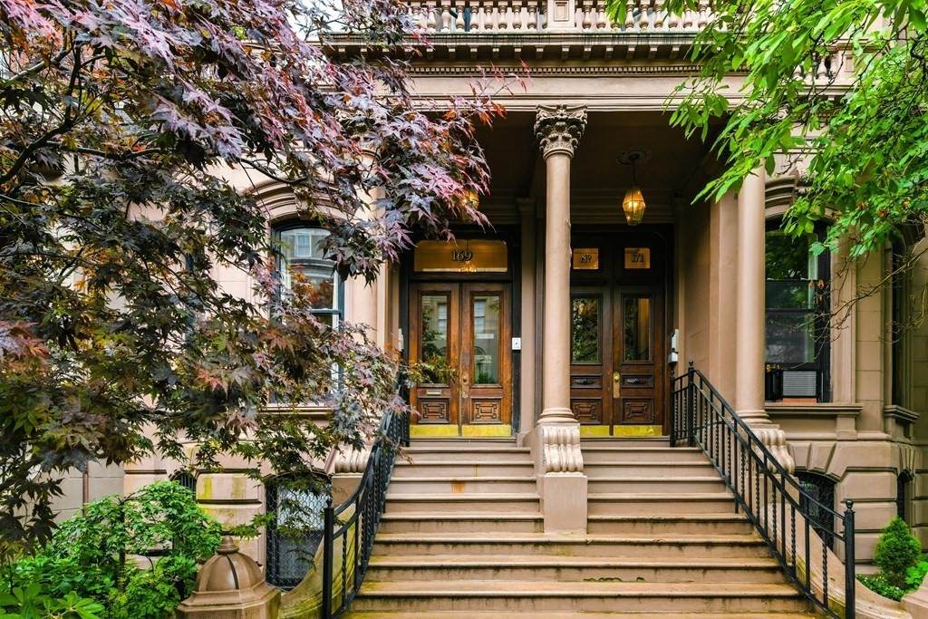169 Beacon - Photo 1
