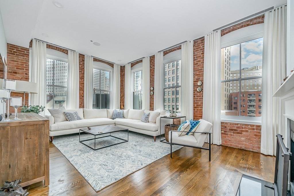 6 Edgerly Pl - Photo 1