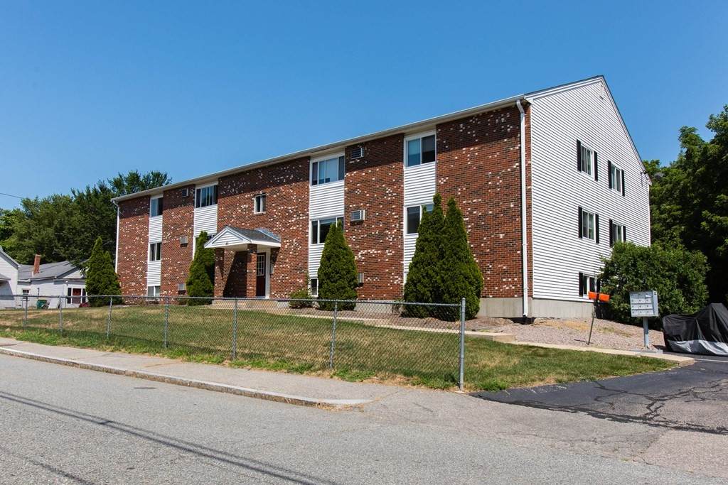42 Fisher St - Photo 1