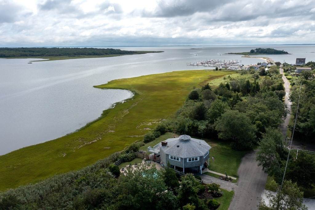 9 Dupont Dr - Photo 1