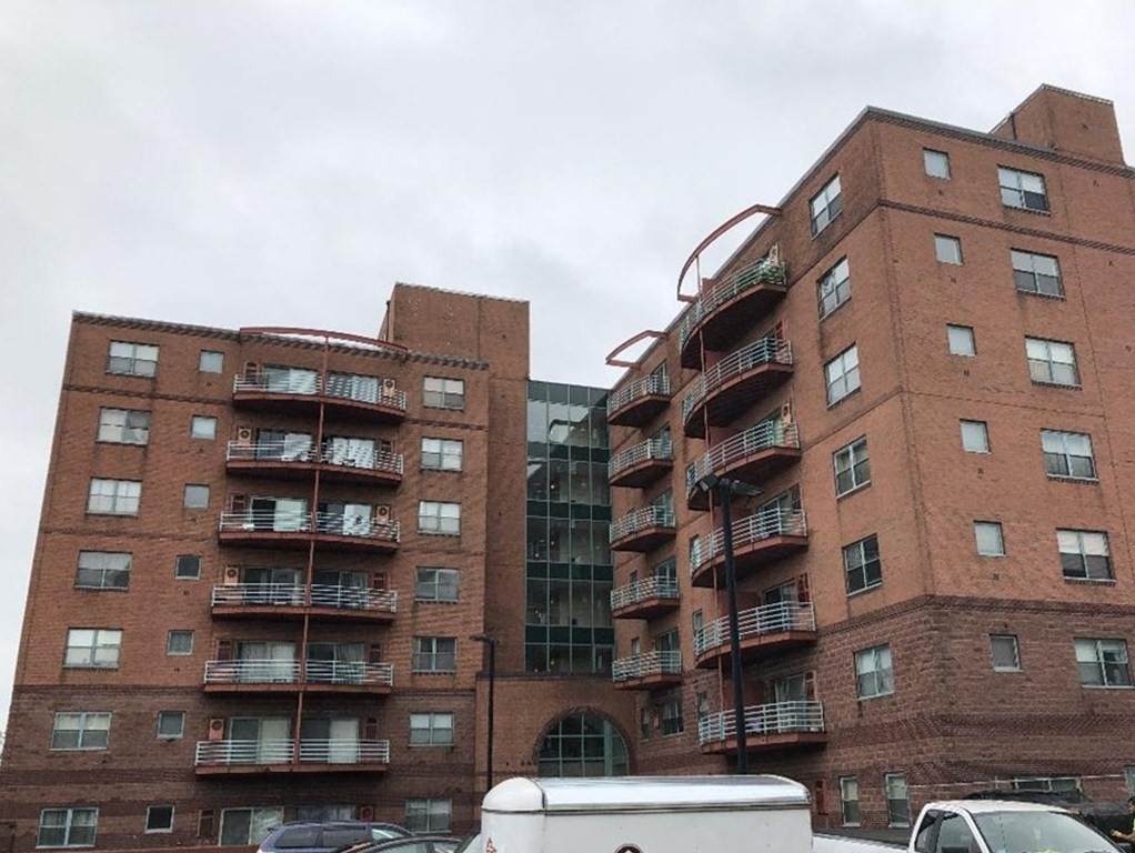 100 W Squantum St - Photo 1