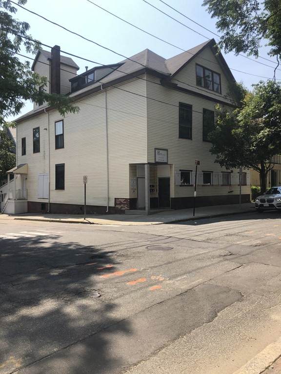 57 Central St - Photo 1